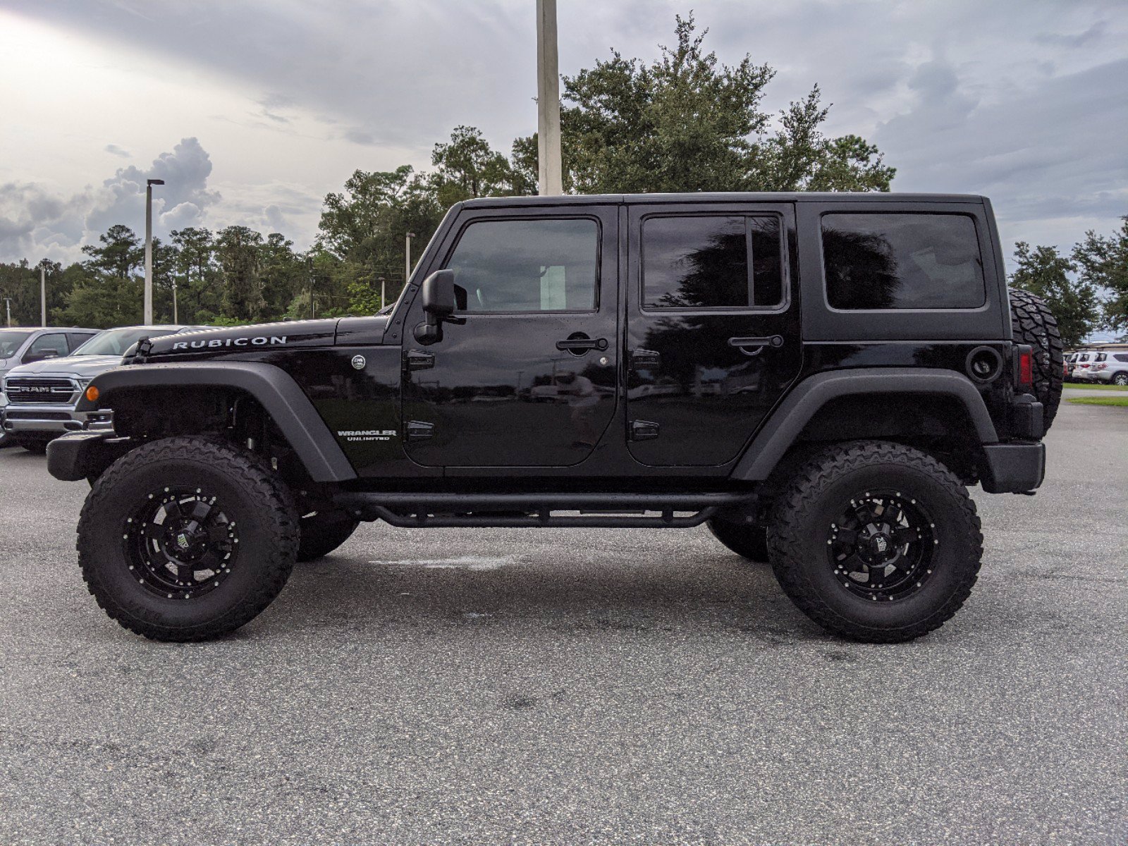 Pre-Owned 2017 Jeep Wrangler Unlimited Rubicon 4D Sport Utility in ...