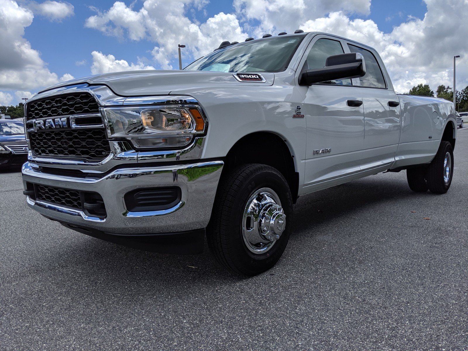 New 2019 RAM 3500 Tradesman Crew Cab in Ocala #191165 | Phillips ...