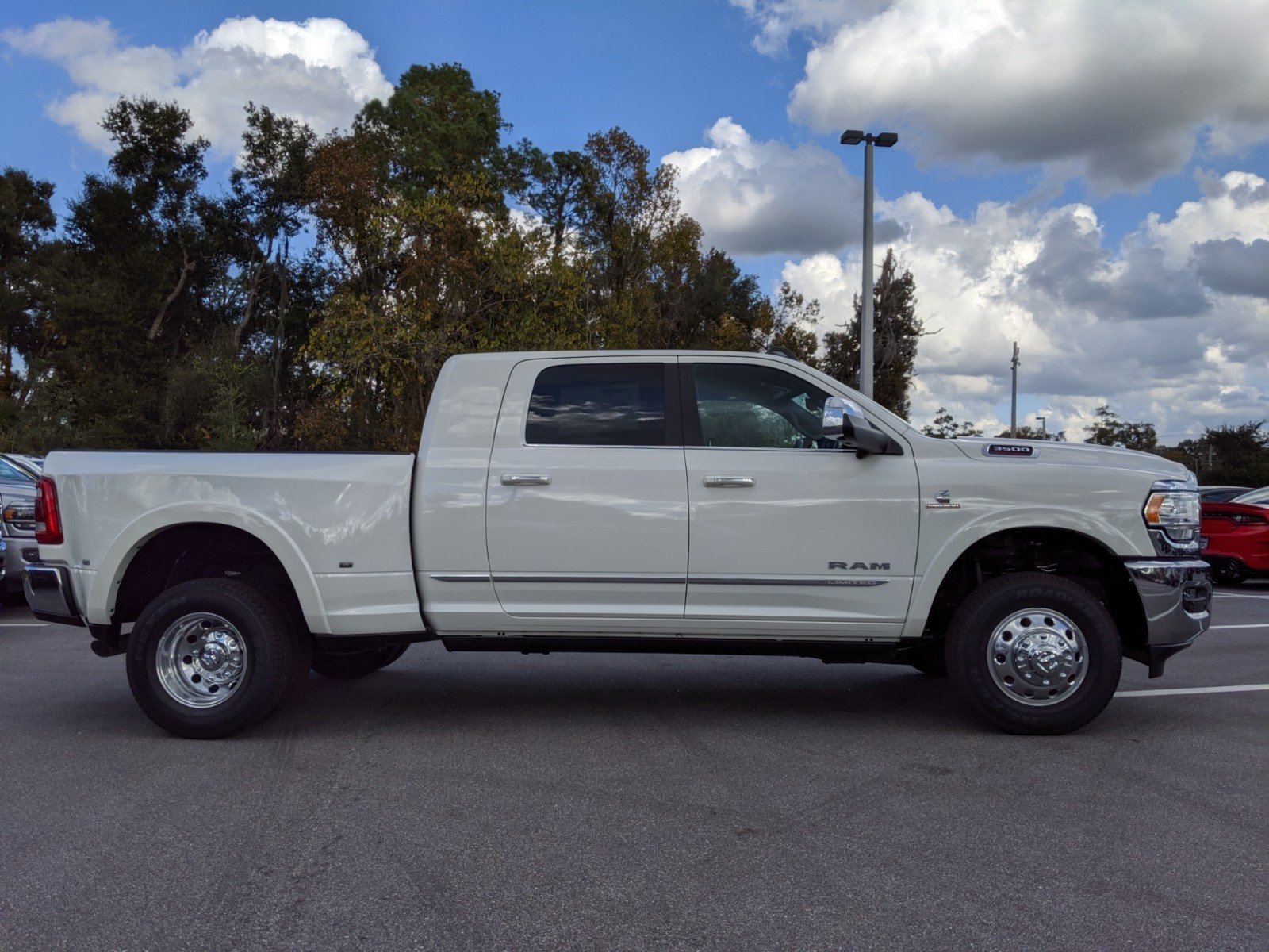 New 2019 RAM 3500 Limited Mega Cab in Ocala #191327 | Phillips Chrysler ...