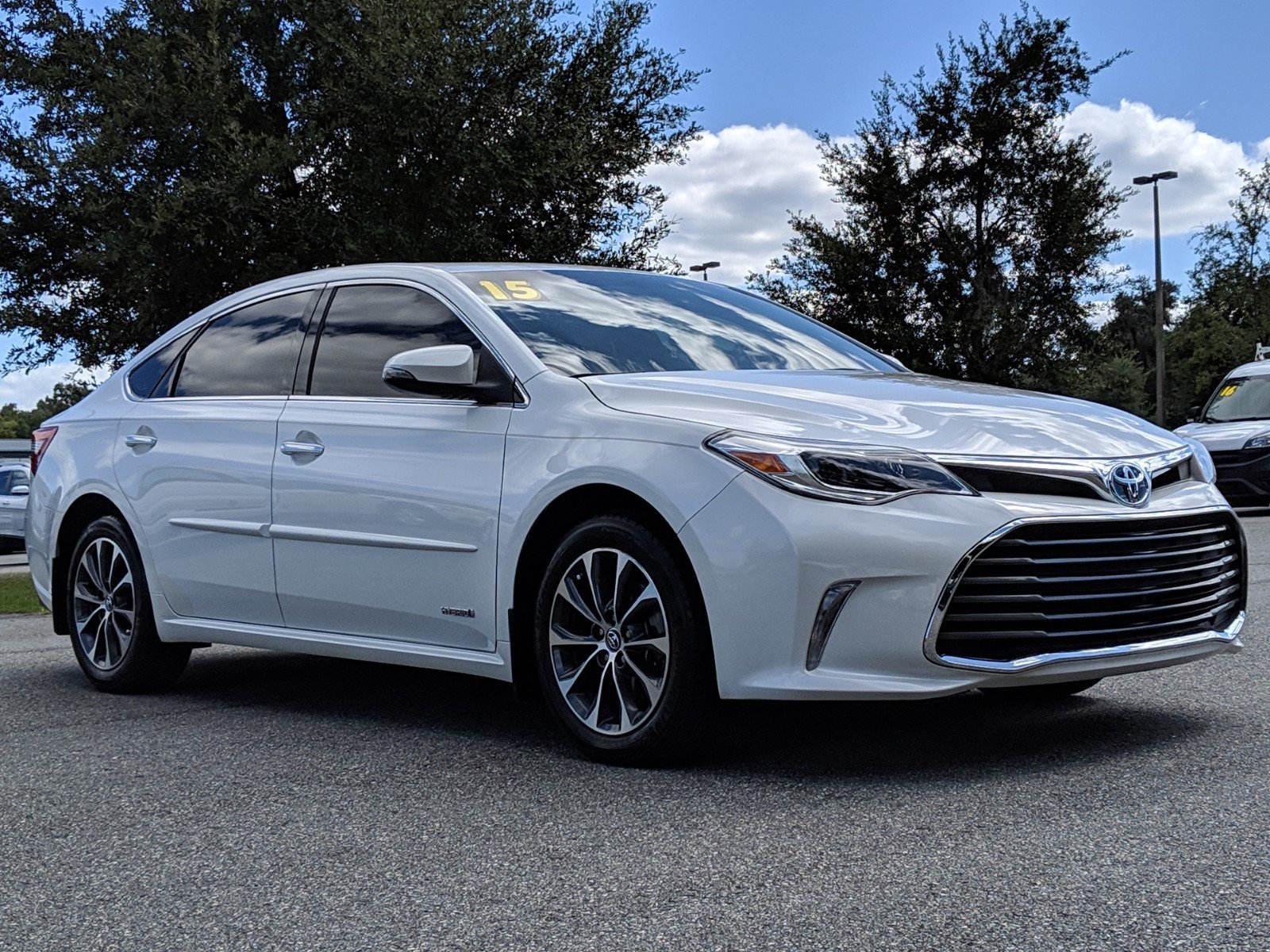 Pre-owned 2016 Toyota Avalon Hybrid Xle Premium 4d Sedan In Ocala 